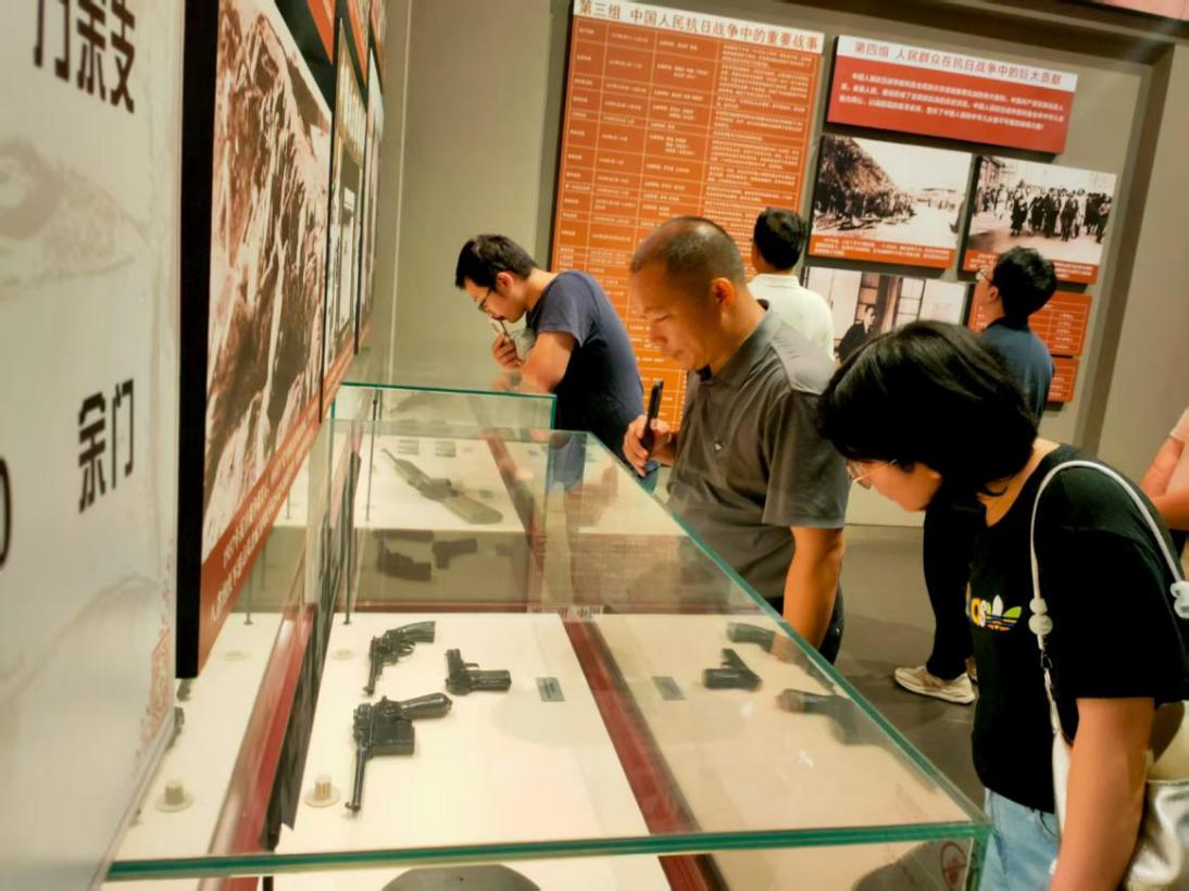 图片2.jpg 图片2.jpg