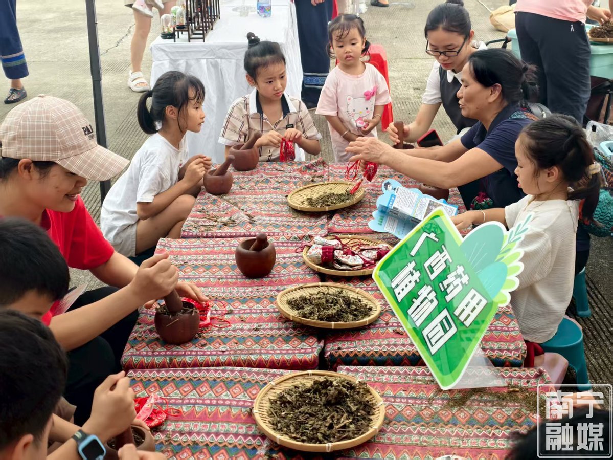 图片4.jpg 图片4.jpg