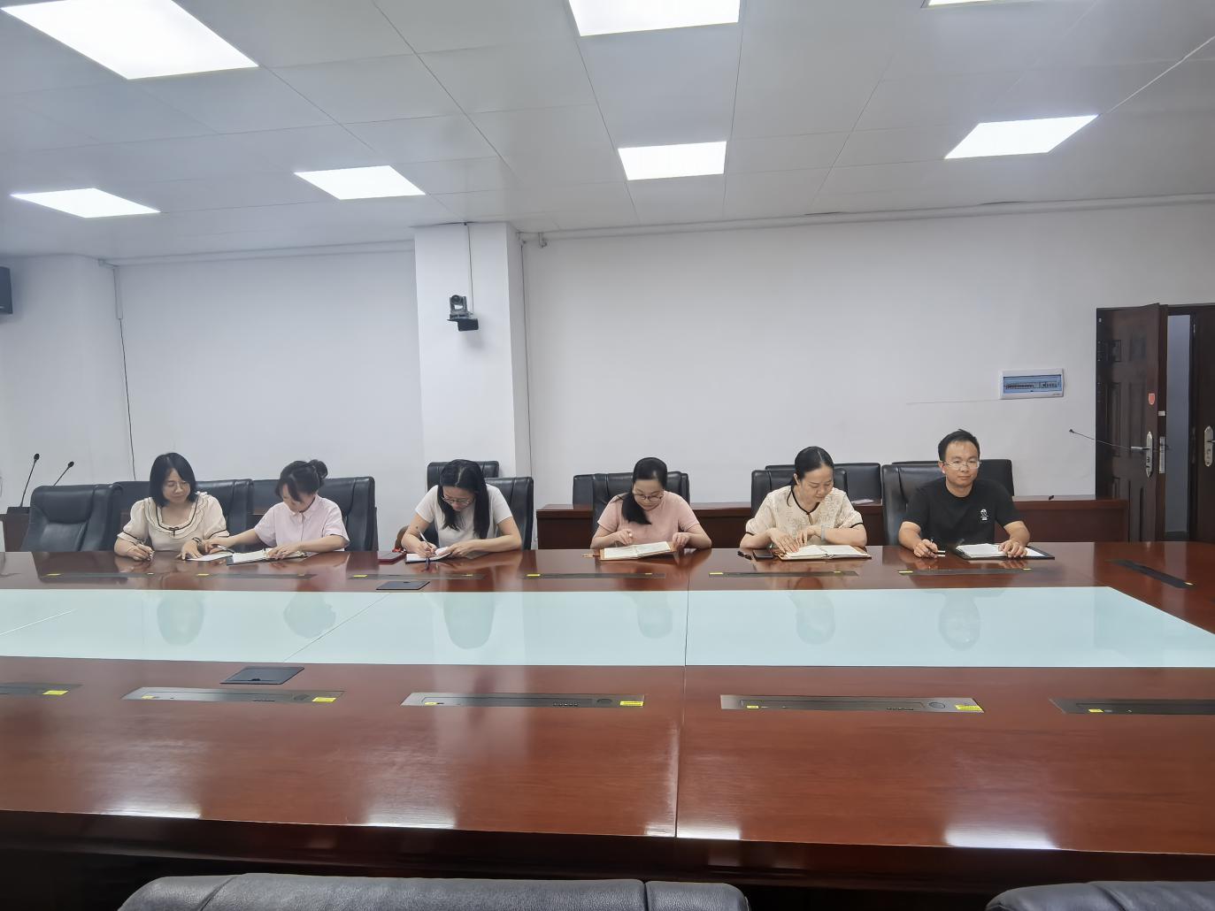 图片8.jpg 图片8.jpg